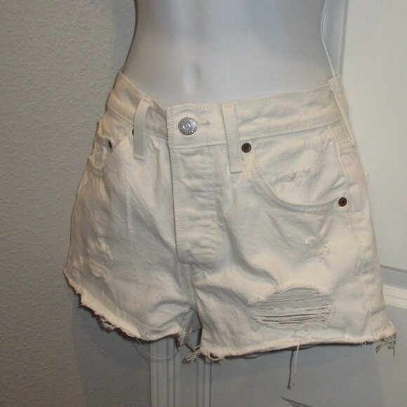 JONATHAN SIMKHAI WHITE DISTRESSED SHORTS 25 - Picture 6 of 6